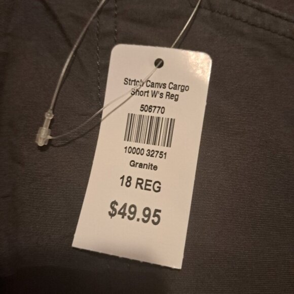 L. L. Bean women's size 18 stretch canvas cargo shorts Granite, New - Picture 2 of 5